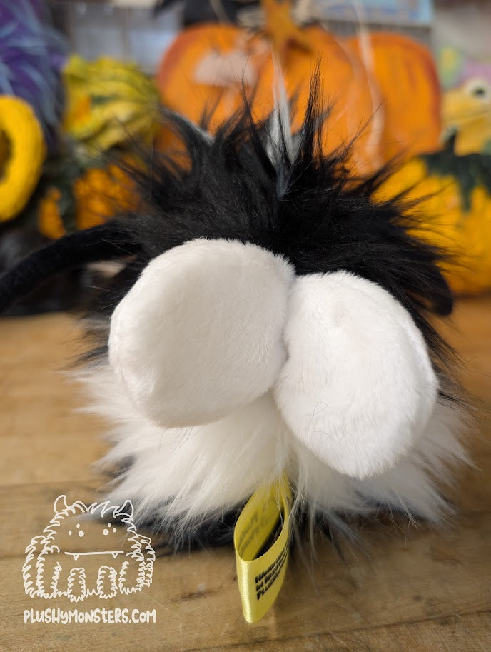 Scrappy Bumble! With Yellow Eyes! - Scrappy in Disguise
