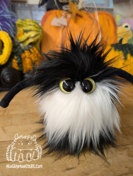 Scrappy Buzzy! With Green Eyes! - Scrappy in Disguise