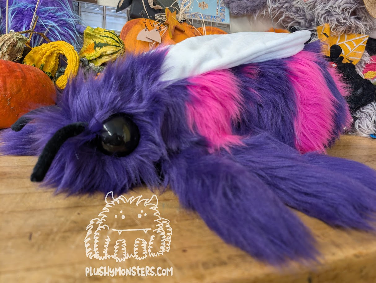 Beeatrice! The Actual Bee! - Weighted Bumblebee Plushy