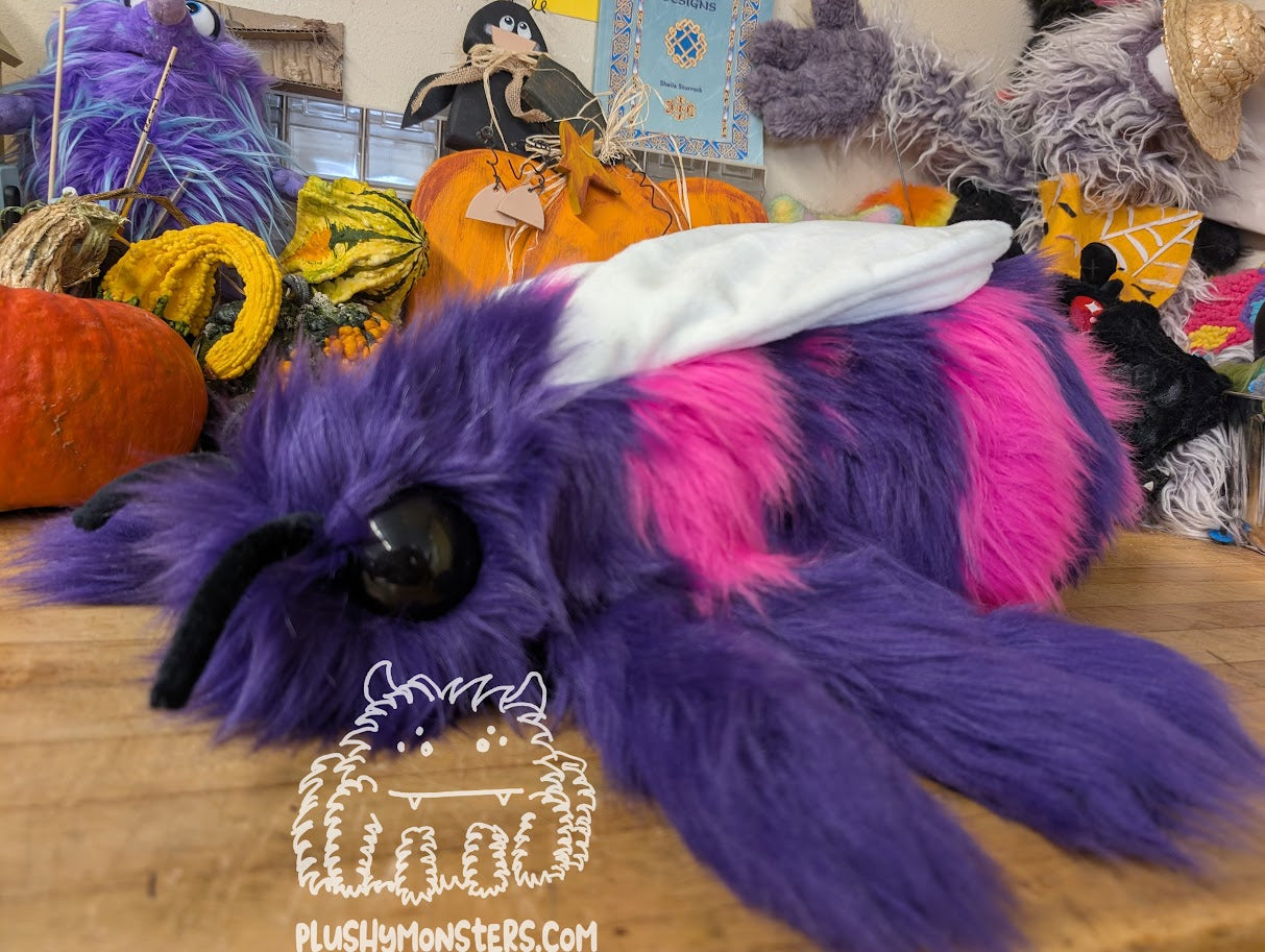Beeatrice! The Actual Bee! - Weighted Bumblebee Plushy