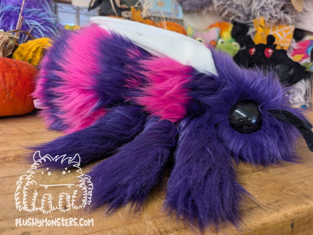 Beeatrice! The Actual Bee! - Weighted Bumblebee Plushy