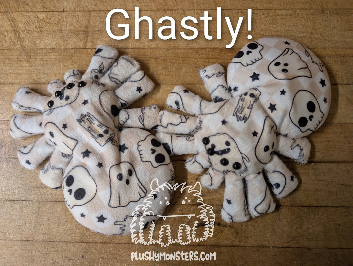 Mostly Ghostly Spiderlings!