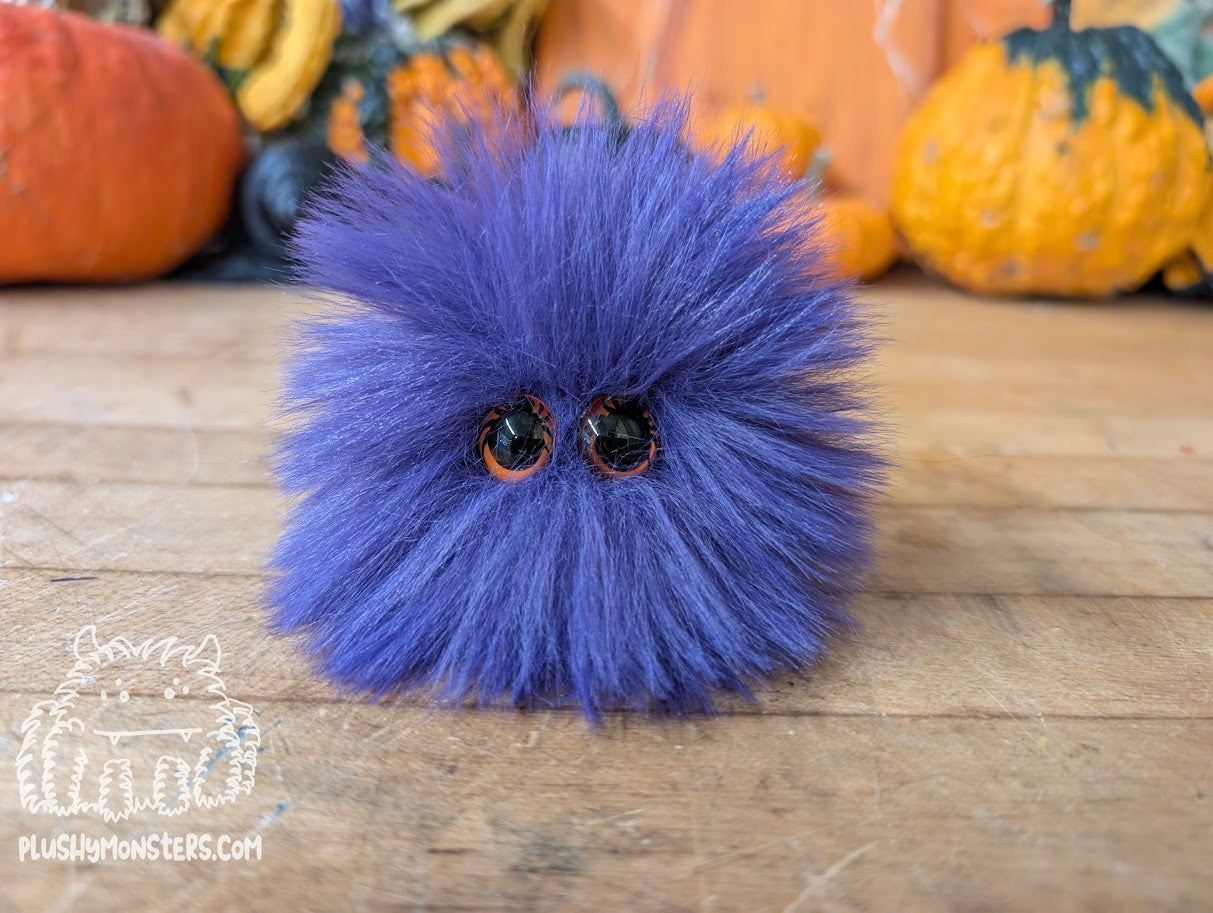 Thistle Tiny Boi with Spider Eyes!