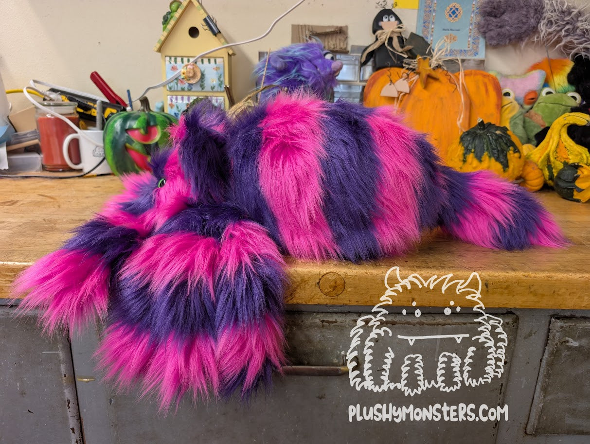 Lil' Chessy (Purple Faces!)! - Cheshire Cat Spider in Disguise - Weighted Lil' Guy