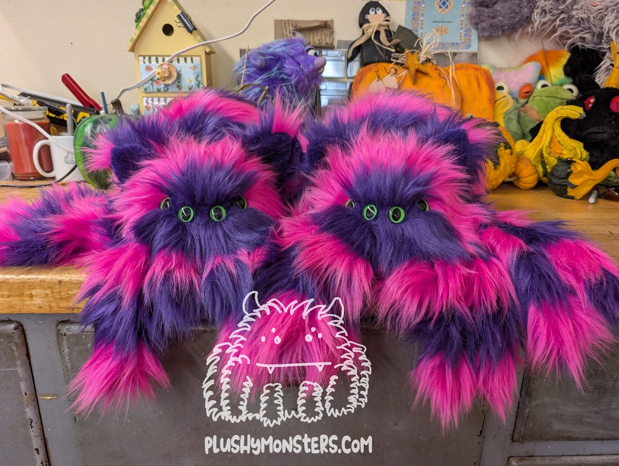 Lil' Chessy (Purple Faces!)! - Cheshire Cat Spider in Disguise - Weighted Lil' Guy