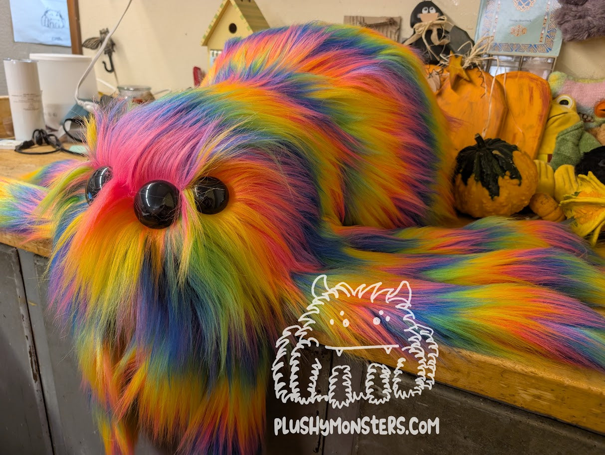 Big Critter with Ginormous Eyes! - Weighted Big'n