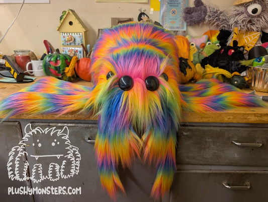 Big Critter with Ginormous Eyes! - Weighted Big'n