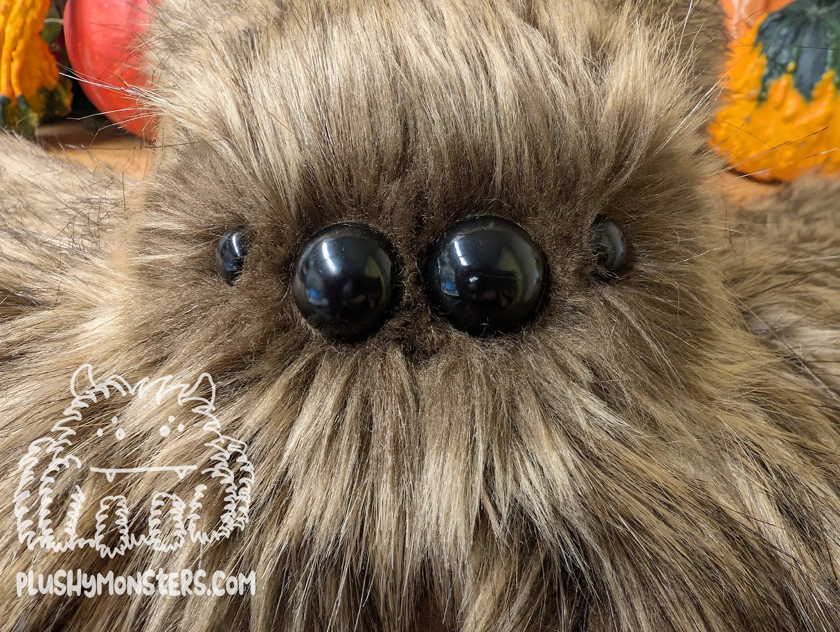 Lil' Gallagher with Oversized Eyes! - Weighted Lil' Guy