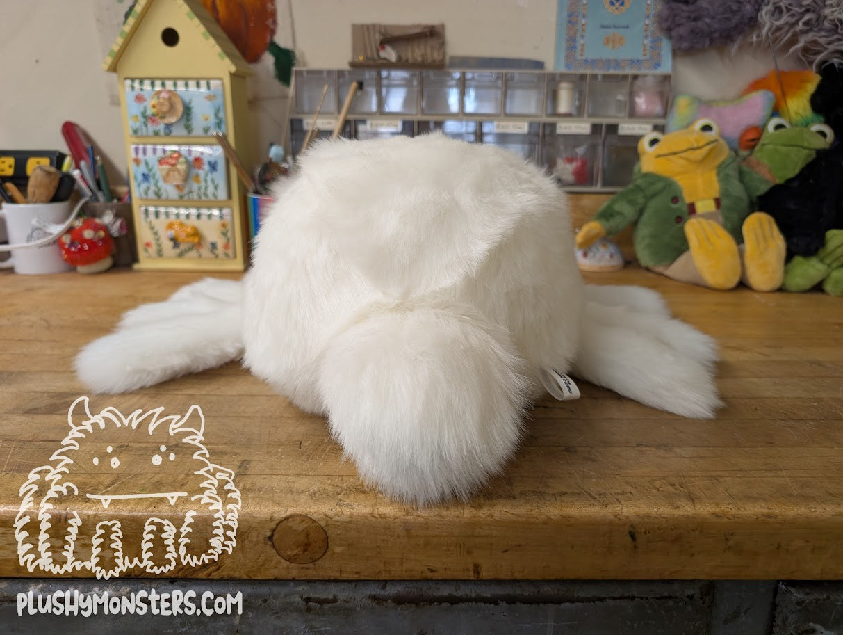 Lil' Arty! - Polar Bear Spider in Disguise- Weighted Lil' Guy