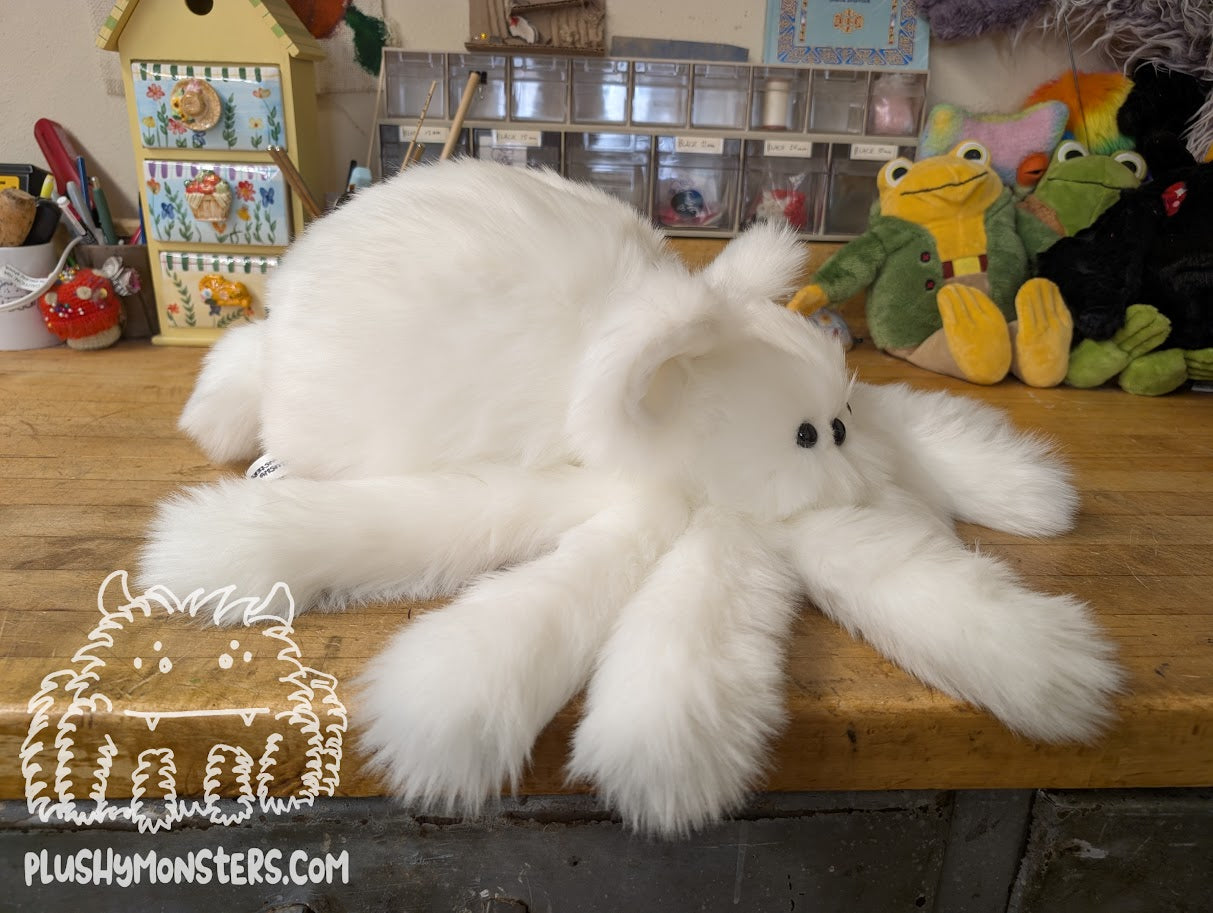 Lil' Arty! - Polar Bear Spider in Disguise- Weighted Lil' Guy