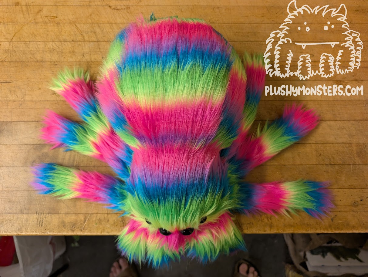 Lil' Stu with Oversized Eyes! - Weighted Lil' Guy