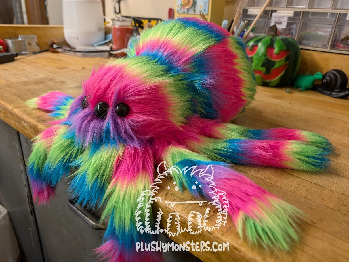 Lil' Stu with Oversized Eyes! - Weighted Lil' Guy