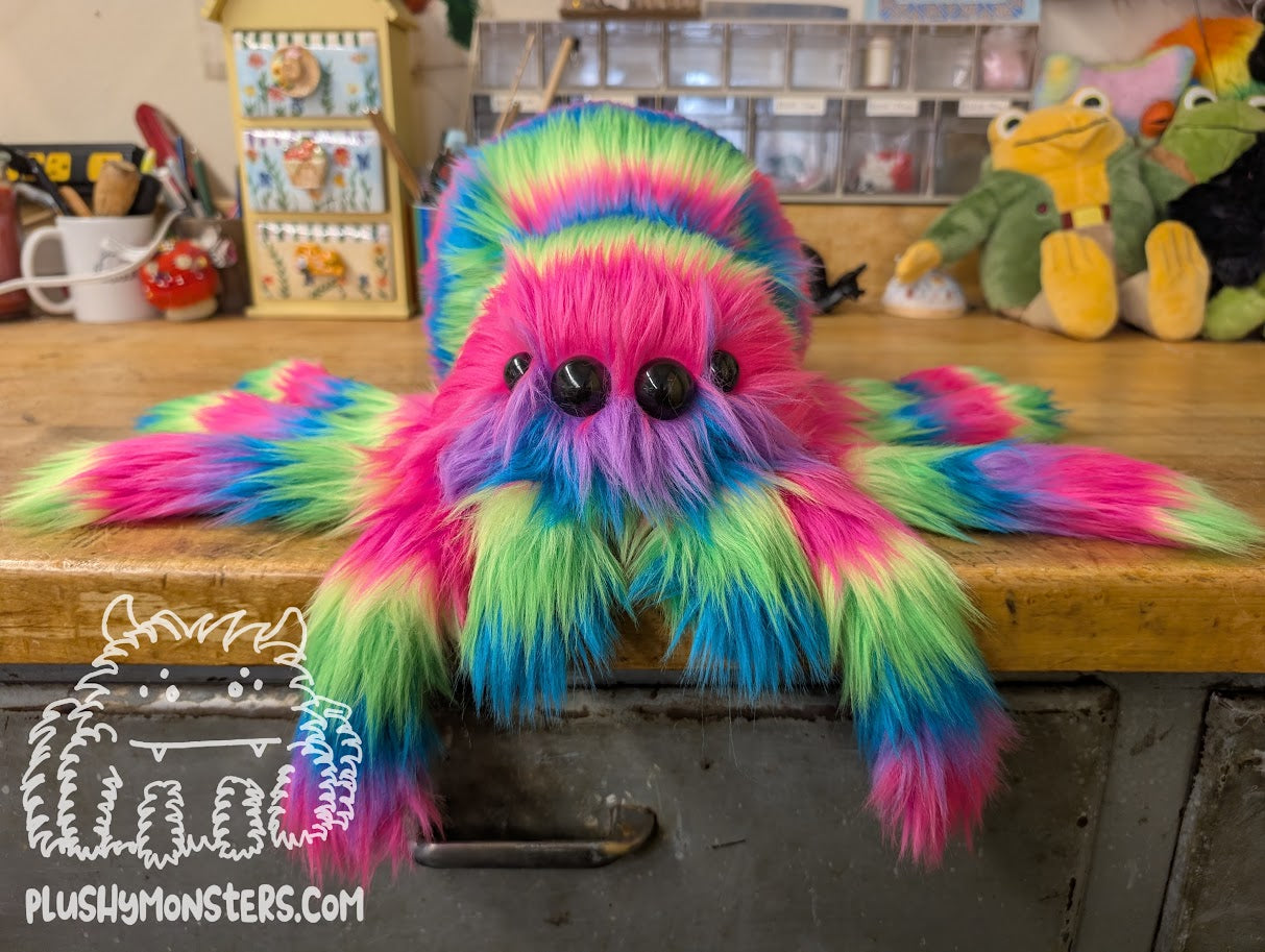 Lil' Stu with Oversized Eyes! - Weighted Lil' Guy