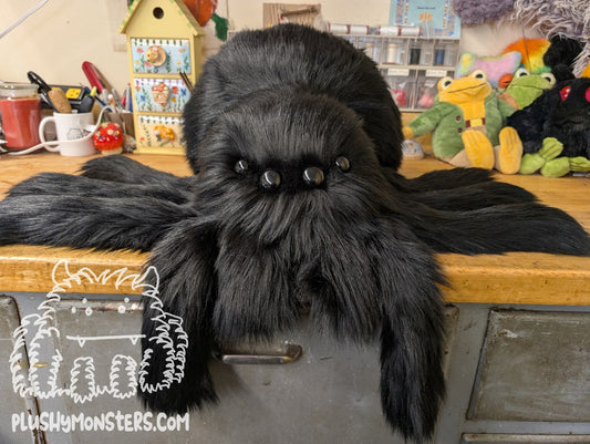 **PREORDER**  Lovey Widder! - Black with Red Heart - Weighted Middlin'