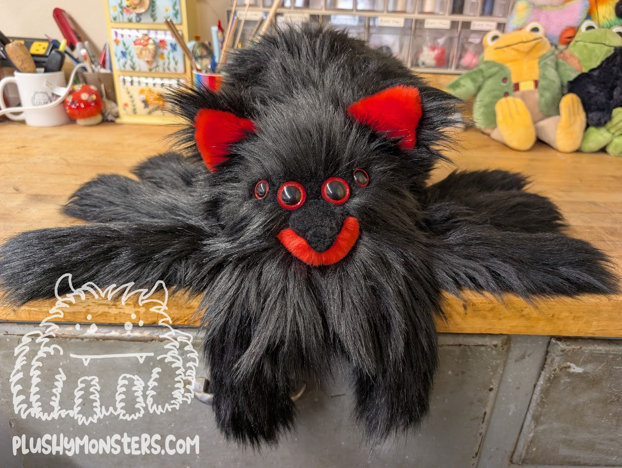 Lil' Heck Hound! - Wolf Spider in Disguise - Weighted Lil' Guy