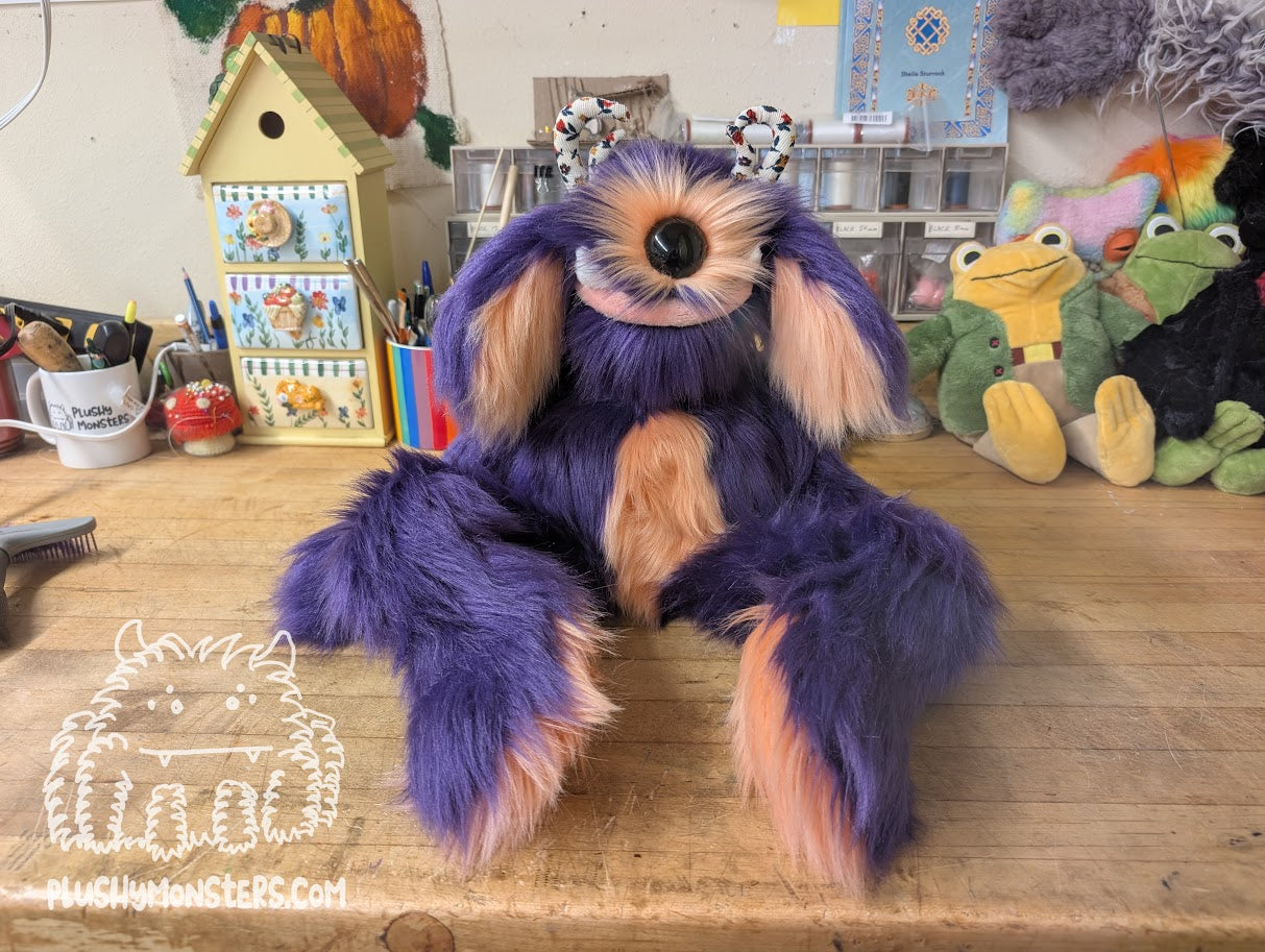 Holly's Custom Curtis! - Weighted Lanky Plushy Monster
