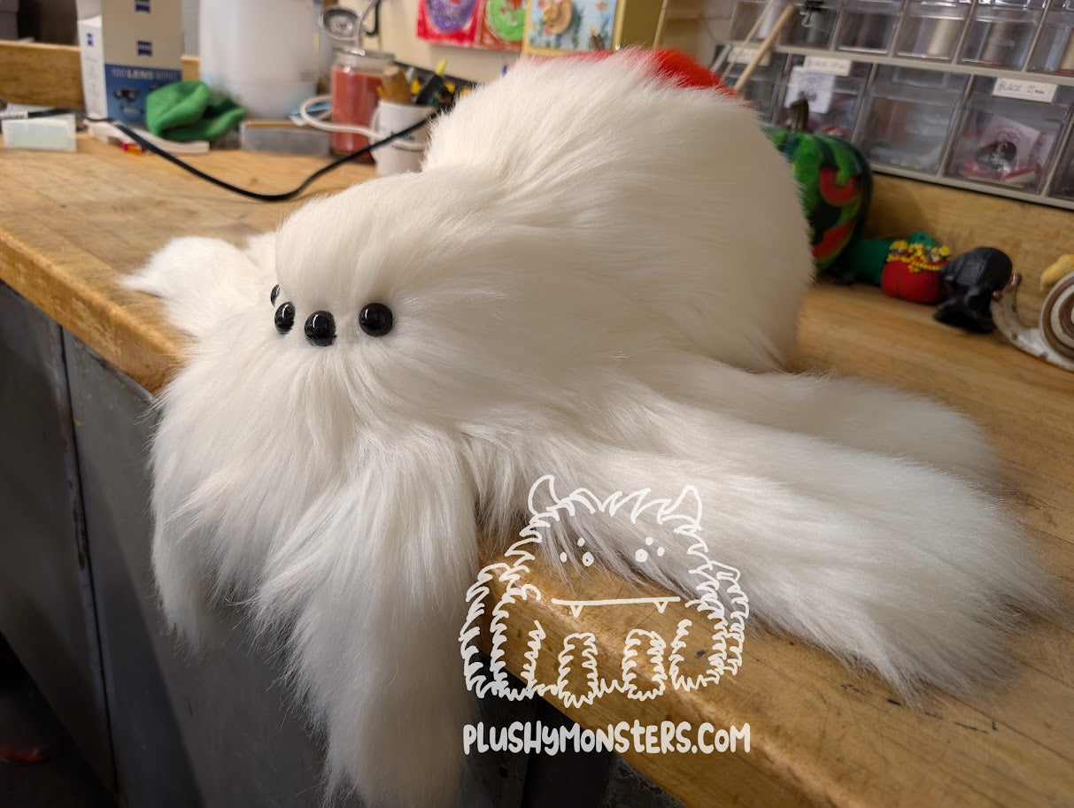 **PREORDER** Lil' Lovey Widder! - White with Red Heart - Weighted Lil' Guy