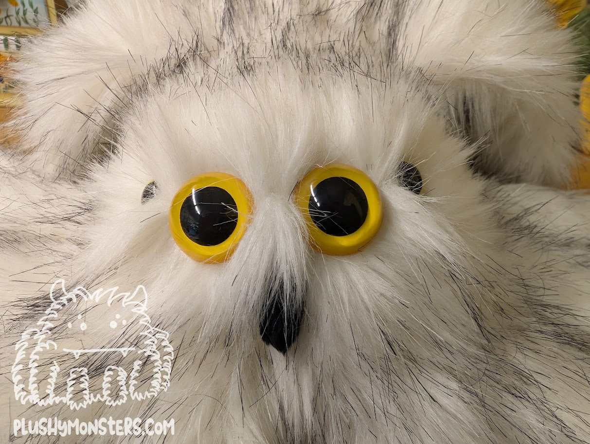 Lil' Hooty! Owl Spider in Disguise - Weighted Lil' Guy