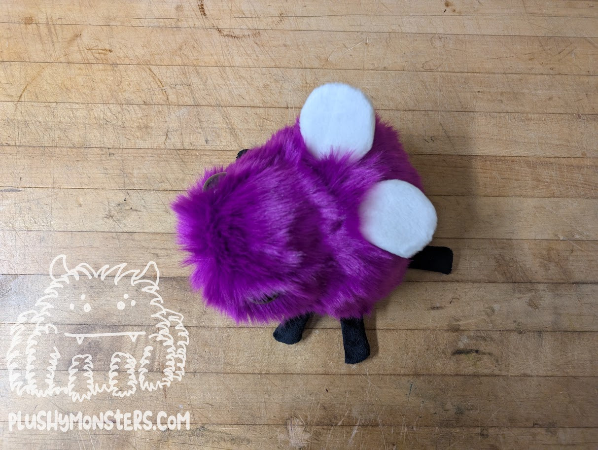 Stumpy Grape Fly Guy! - Bugomination