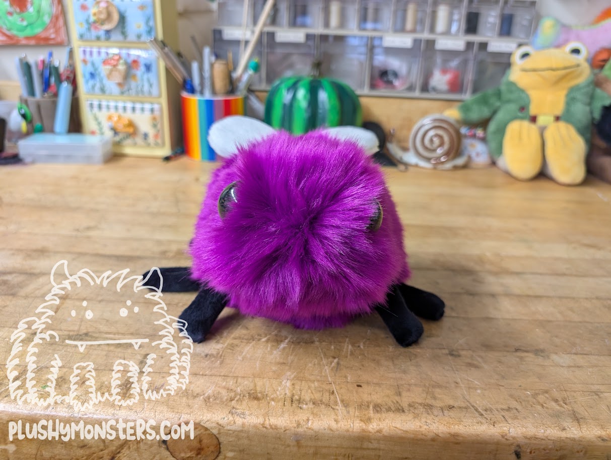 Stumpy Grape Fly Guy! - Bugomination