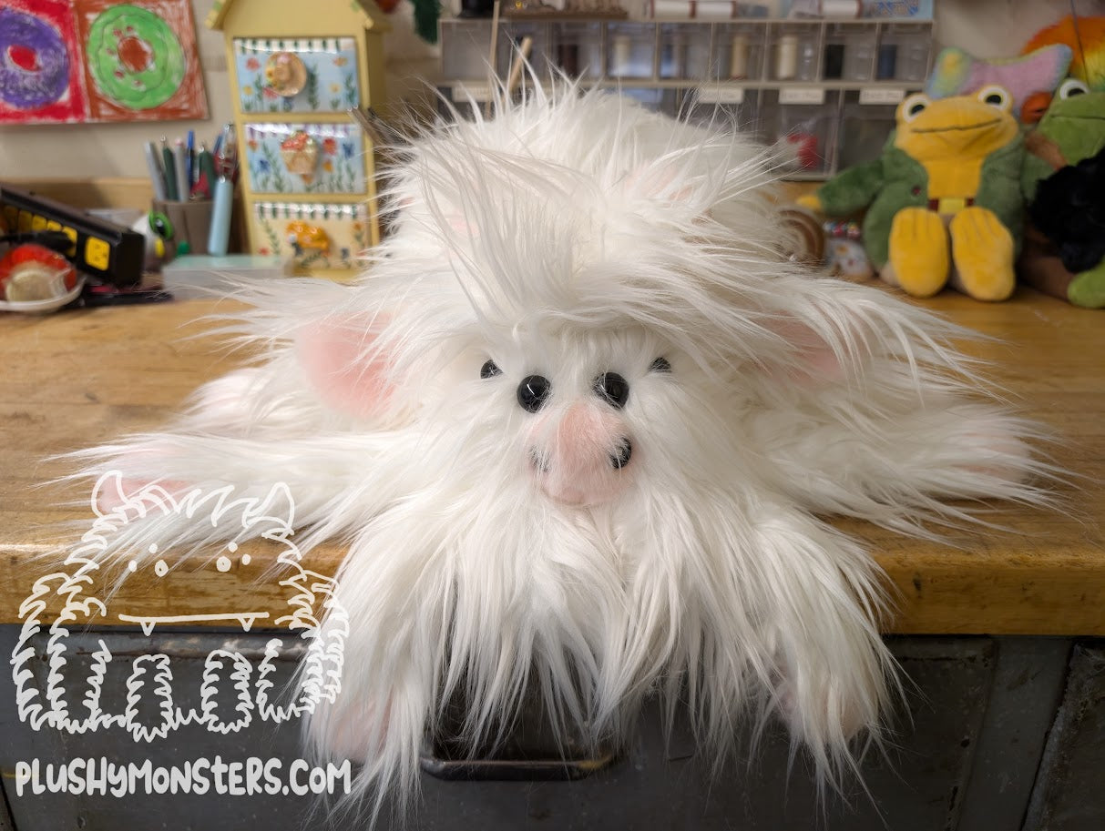 Lil' Flossy! Highland Cow Spider in Disguise - Weighted Lil' Guy