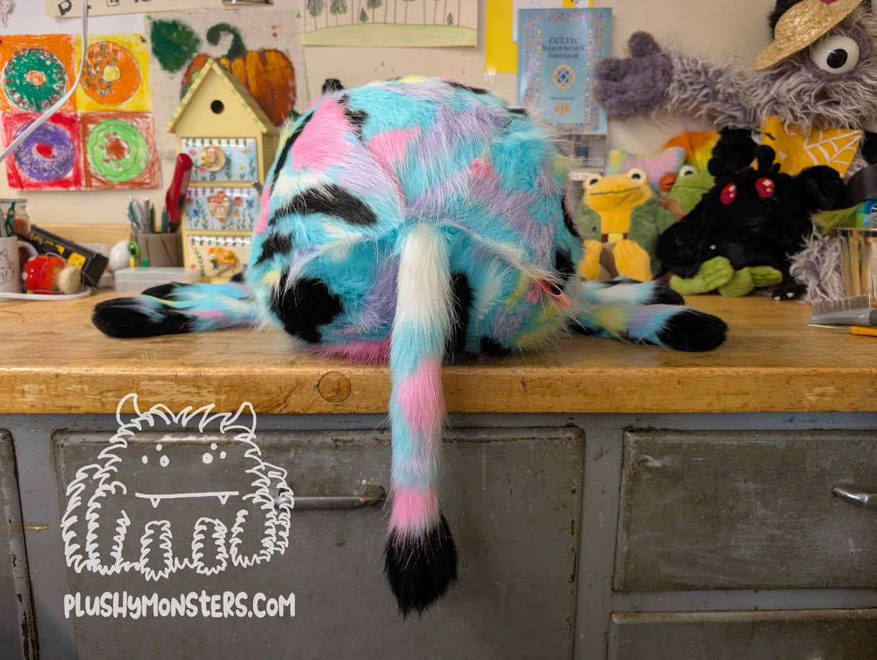 Mochi Moo-Moo! - Cow Spider in Disguise - Weighted Middlin'