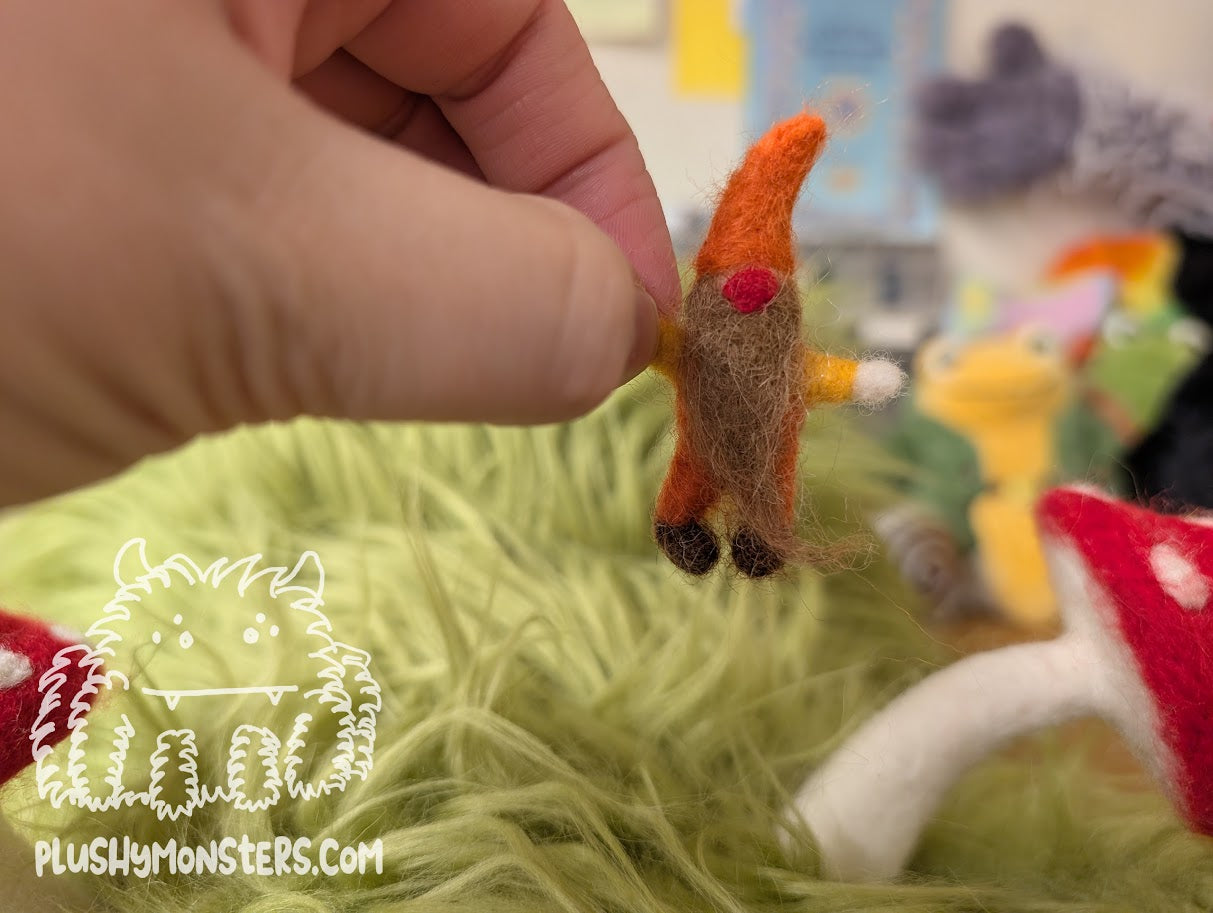 Marshall and Carl! Highland Cow Spider in Disguise and Gnome! - Weighted Middlin'