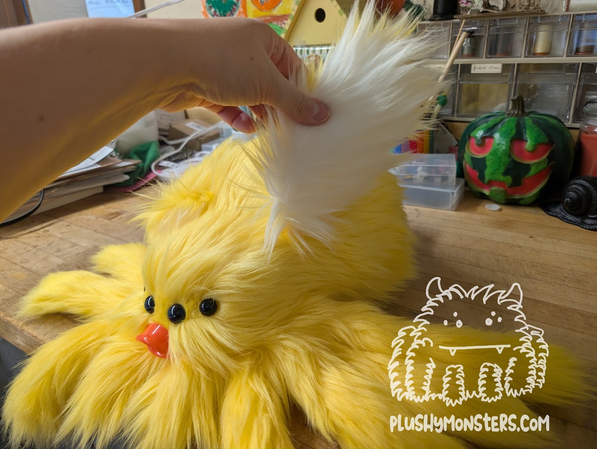 Lil' Shaggy Yeller Ducky! Duck Spider in Disguise! - Weighted Lil' Guy