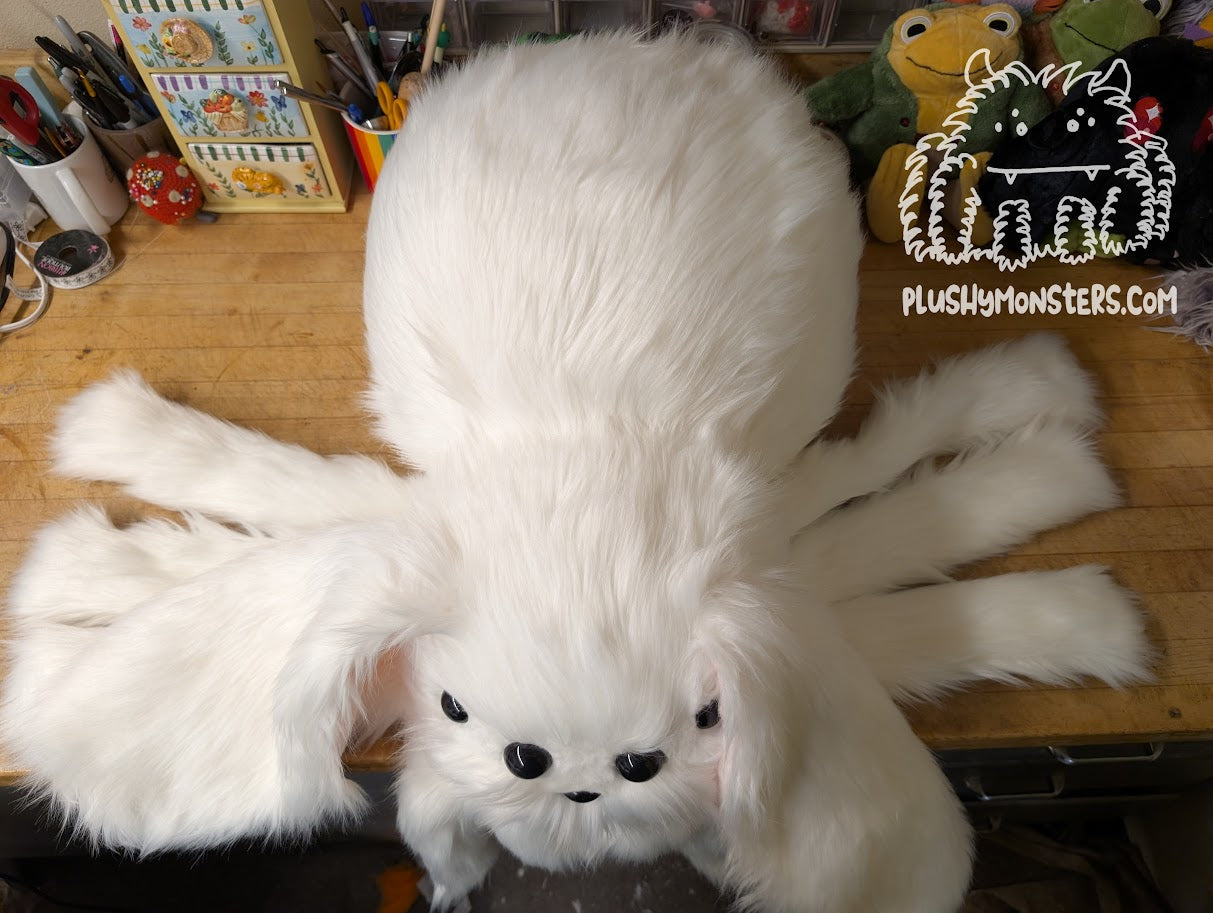 Big Sugar Bunny, Spider in Disguise! - Weighted Big'n