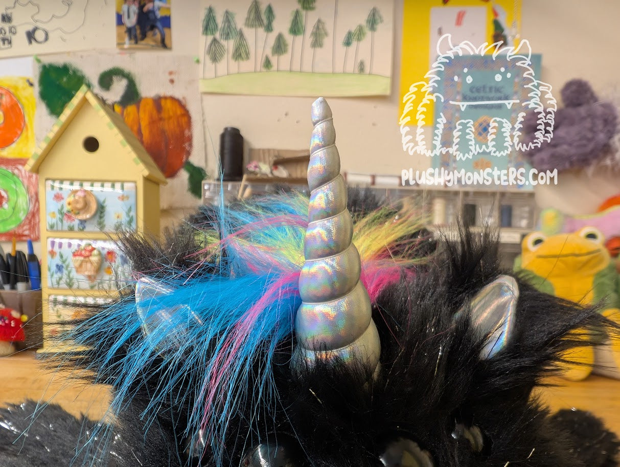 Lil' Onyx Sparkles with Shaggy Neon Rainbow! - Unicorn Spider in Disguise - Weighted Lil' Guy