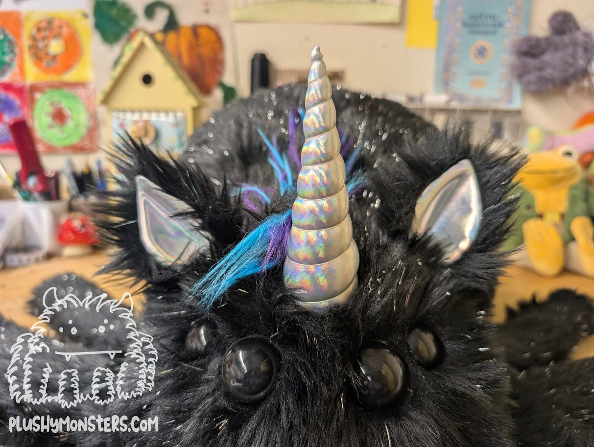 Onyx Sparkles with Emery Mane and Tail! - Unicorn Spider in Disguise - Weighted Middlin'