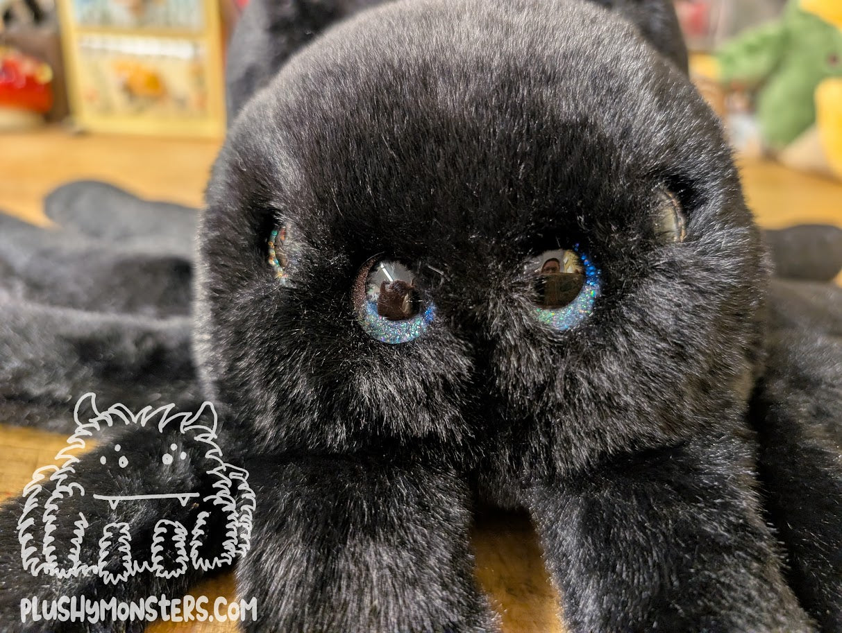 Lil' Soot with Fancy Eyes! - Weighted Lil' Guy