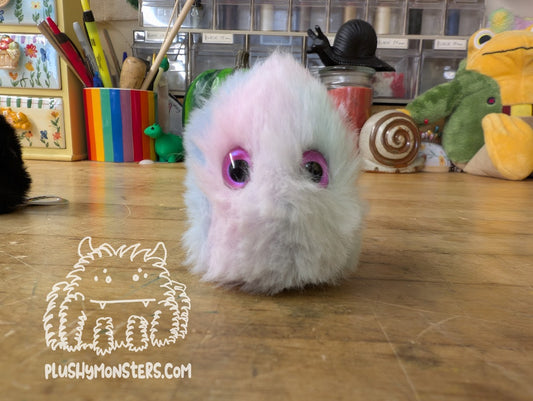 Puff Tiny Boi with Fuchsia Oval Eyes!
