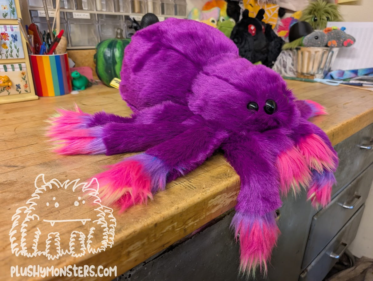 Lil' Grape Booty! - Weighted Lil' Guy