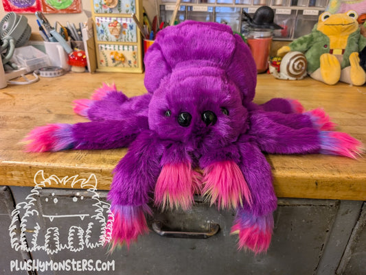 Lil' Grape Booty! - Weighted Lil' Guy