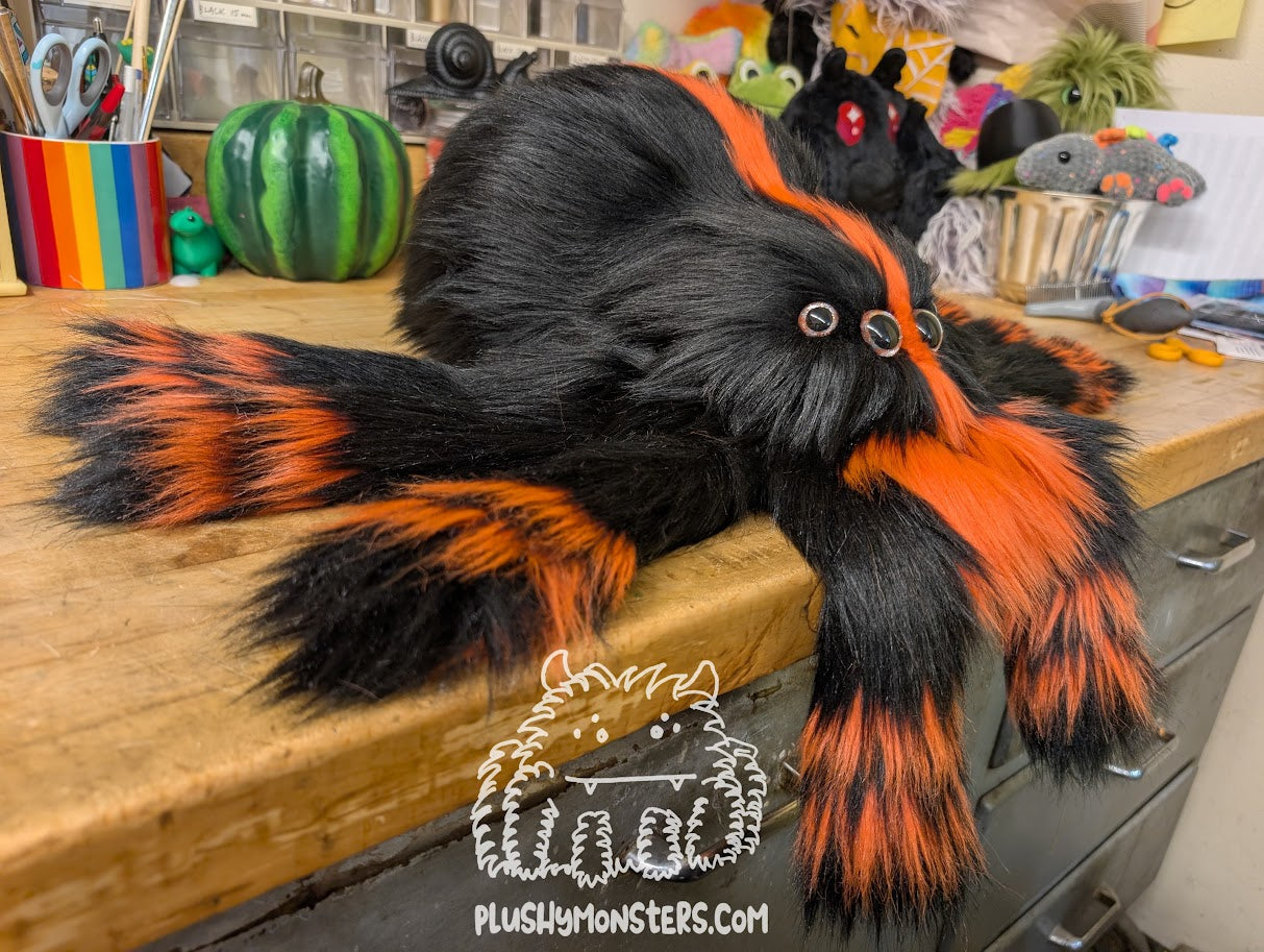 Knucklehead! - Weighted Lil' Guy