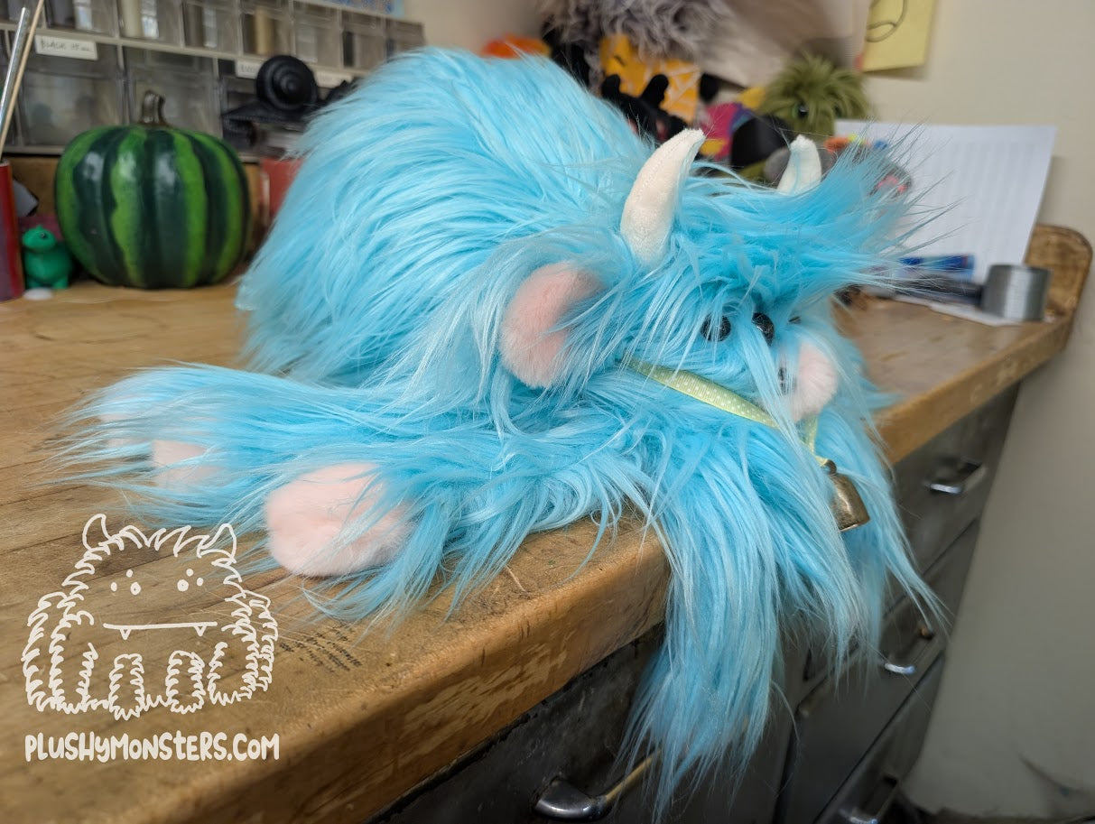 Lil' Lachlan! - Highland Cow Spider in Disguise - Weighted Lil' Guy