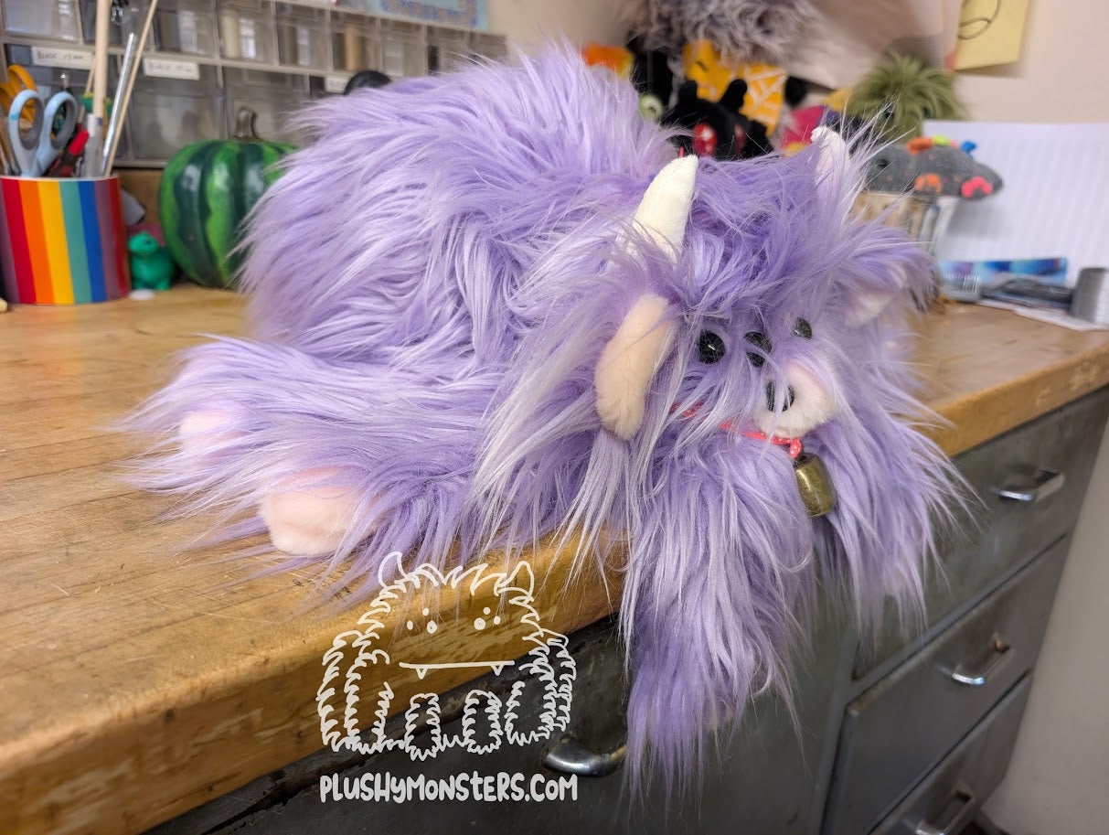 Lil' Fiona! - Highland Cow Spider in Disguise - Weighted Lil' Guy