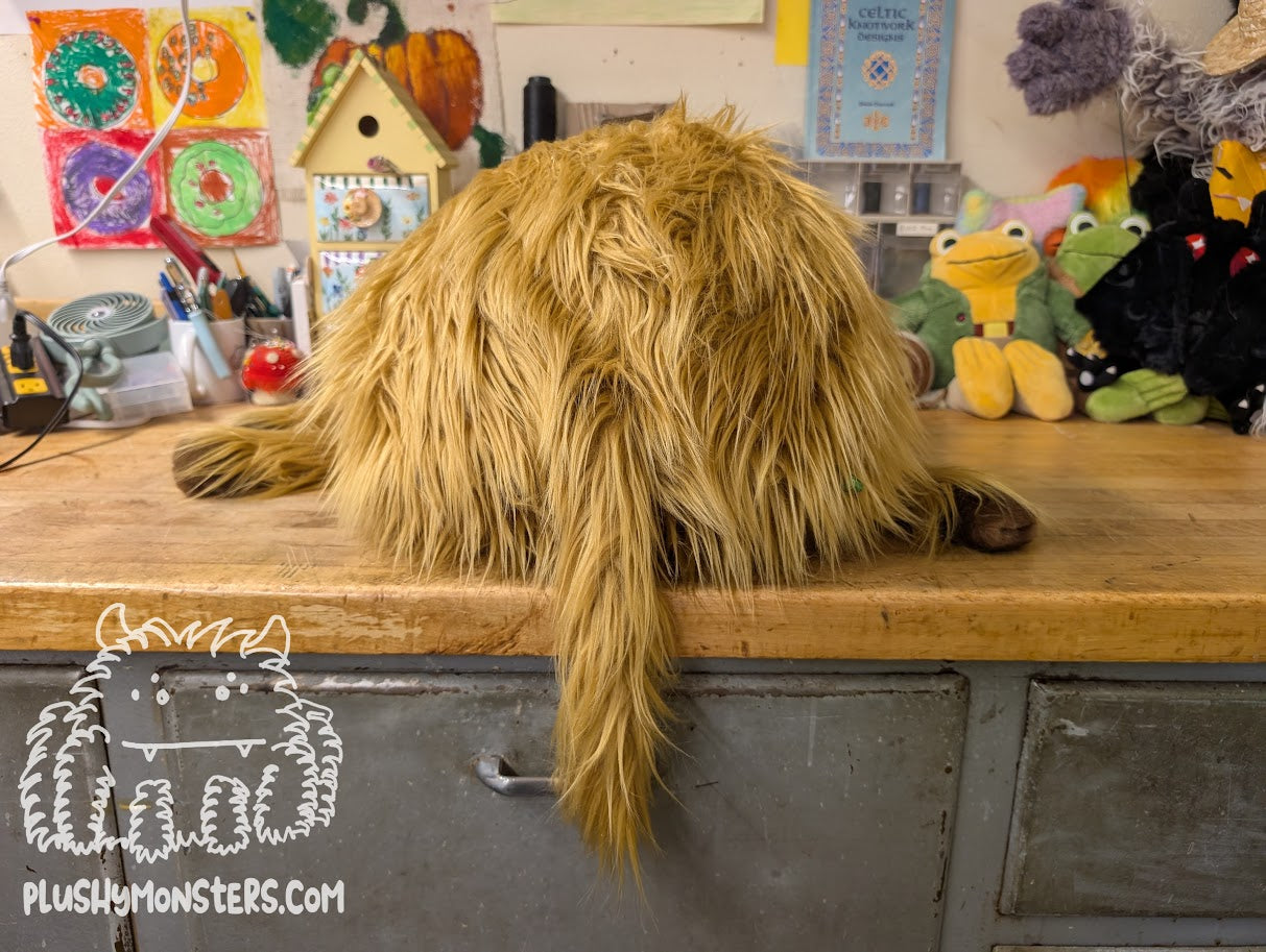 Samson, Highland Cow Spider in Disguise - Weighted Middlin'