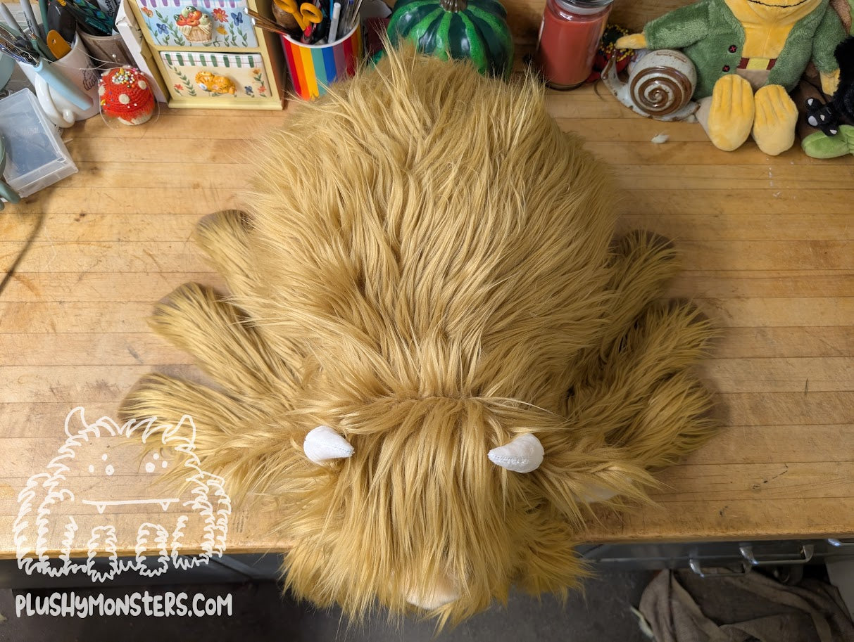 Samson, Highland Cow Spider in Disguise - Weighted Middlin'