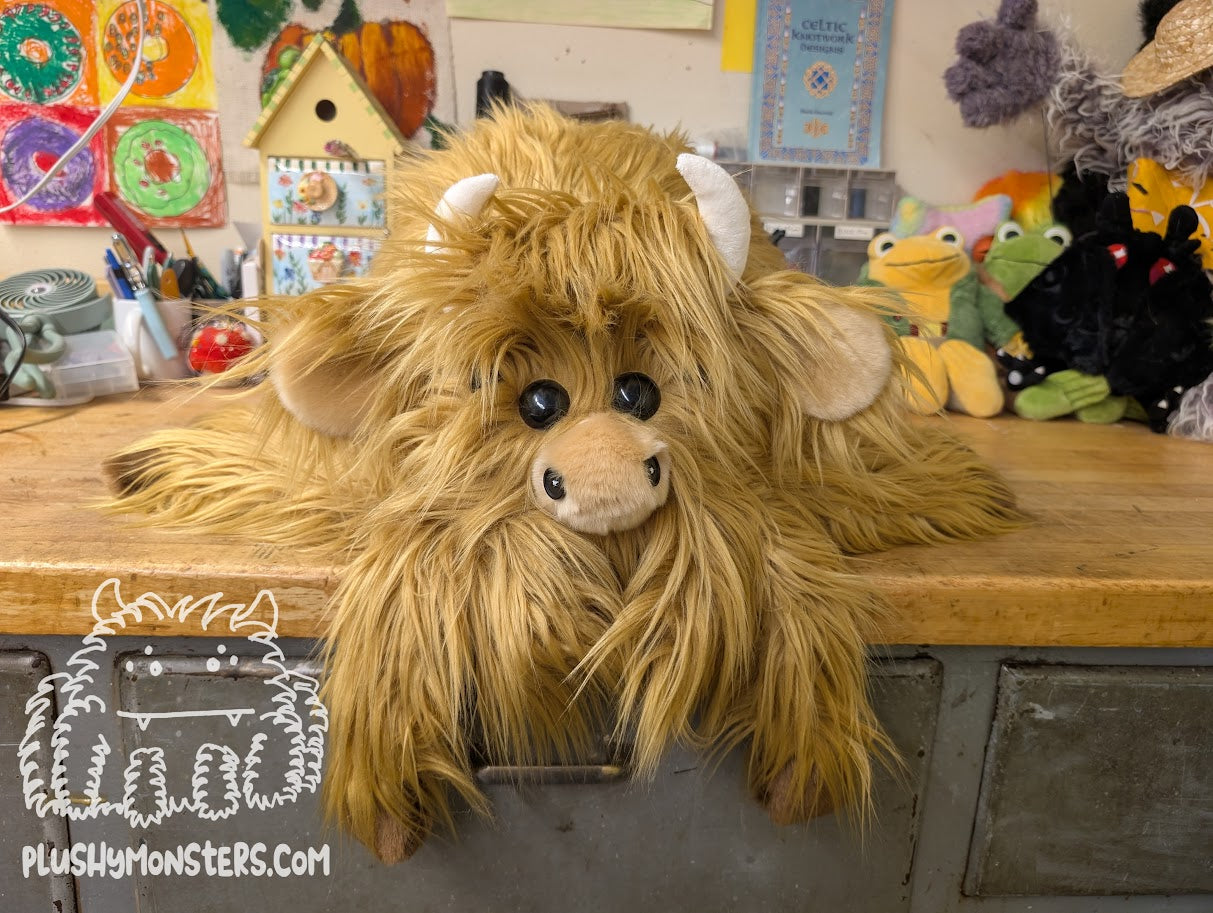 Samson, Highland Cow Spider in Disguise - Weighted Middlin'