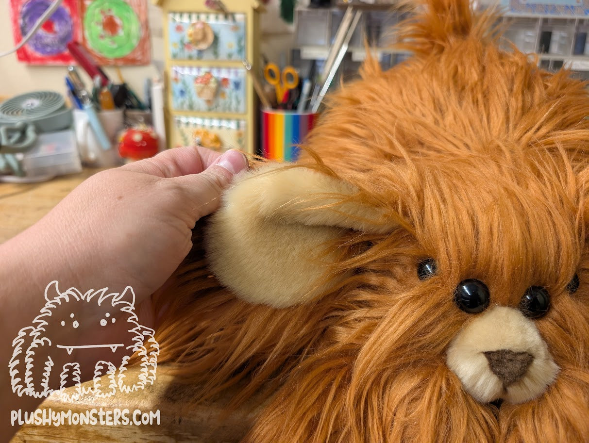 Lil' Hazelnut Shaggy Dog Spider in Disguise! - Weighted Lil' Guy