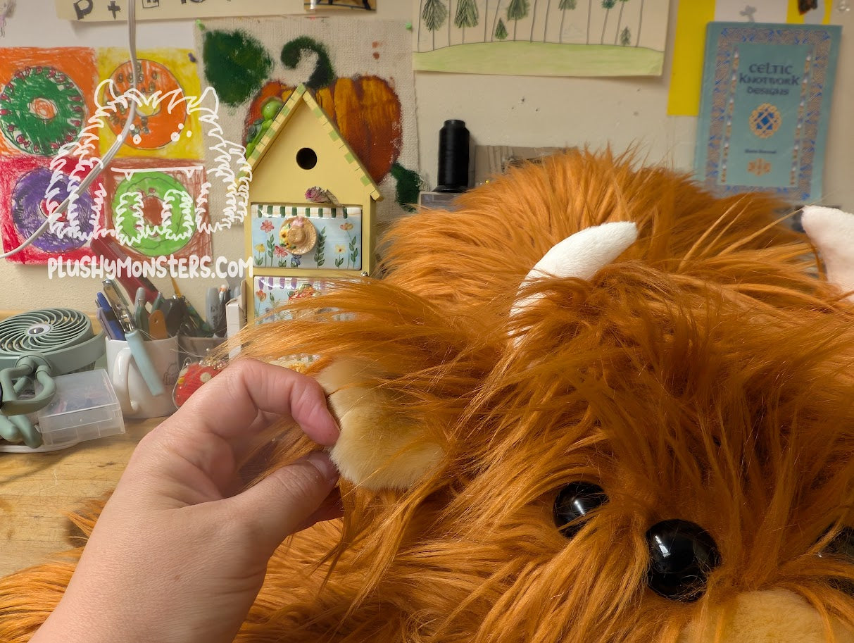 Hazelnut, Highland Cow Spider in Disguise - Weighted Middlin'