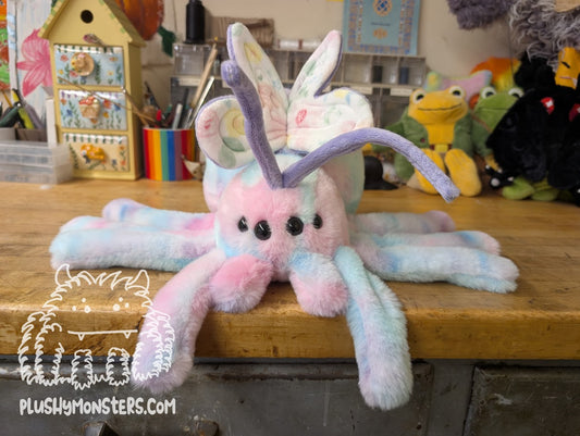 Pufferfly! - Butterfly Spider in Disguise! - Weighted Lil' Guy