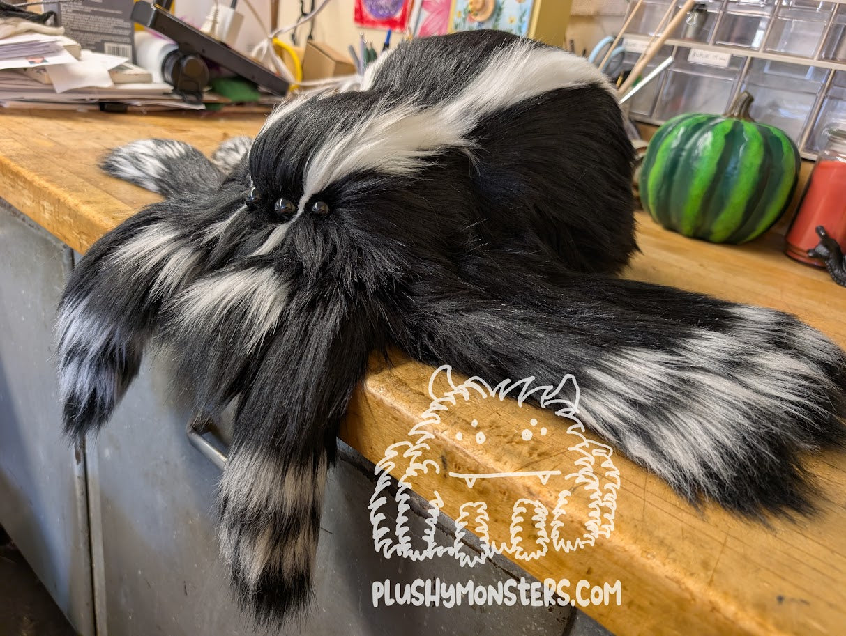 Lil' Skunk! - Weighted Lil' Guy