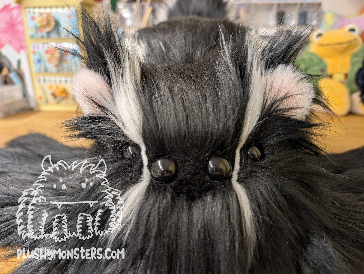 Lil' Pepe! Skunk Spider in Disguise! - Weighted Lil' Guy
