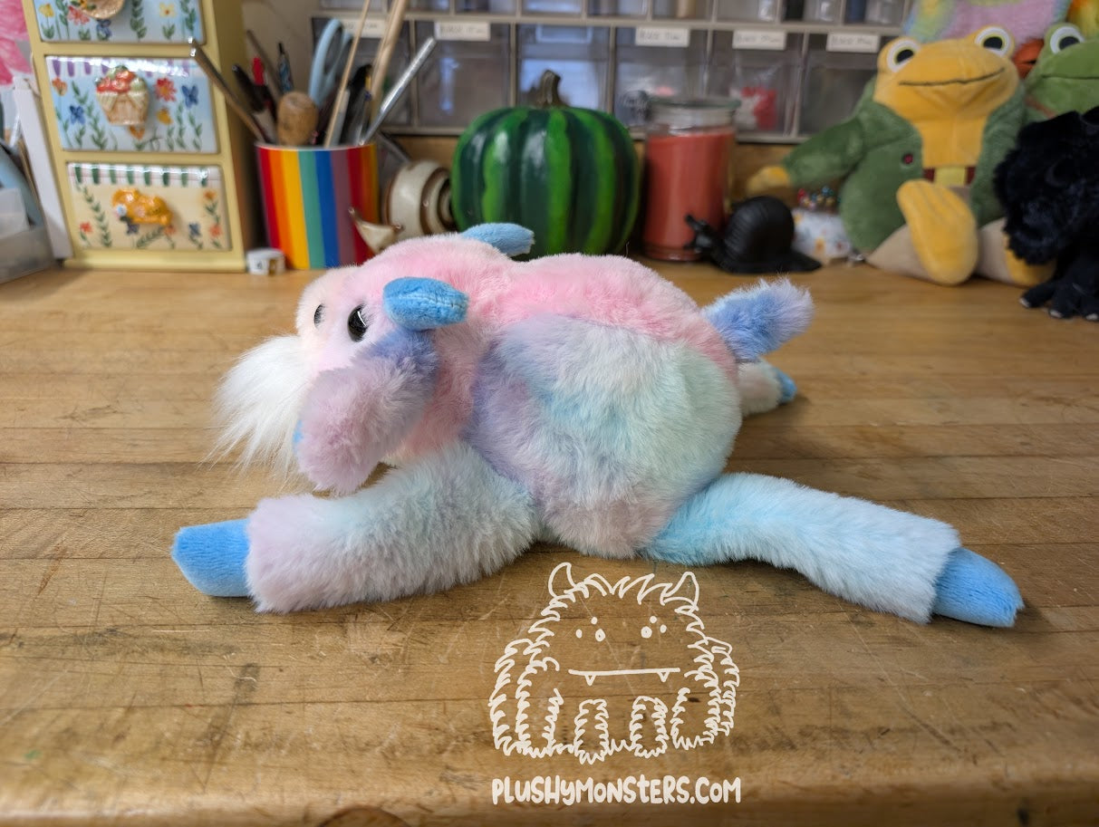 Little Goat! - A Little Goat! Who Isn't Even a Spider!
