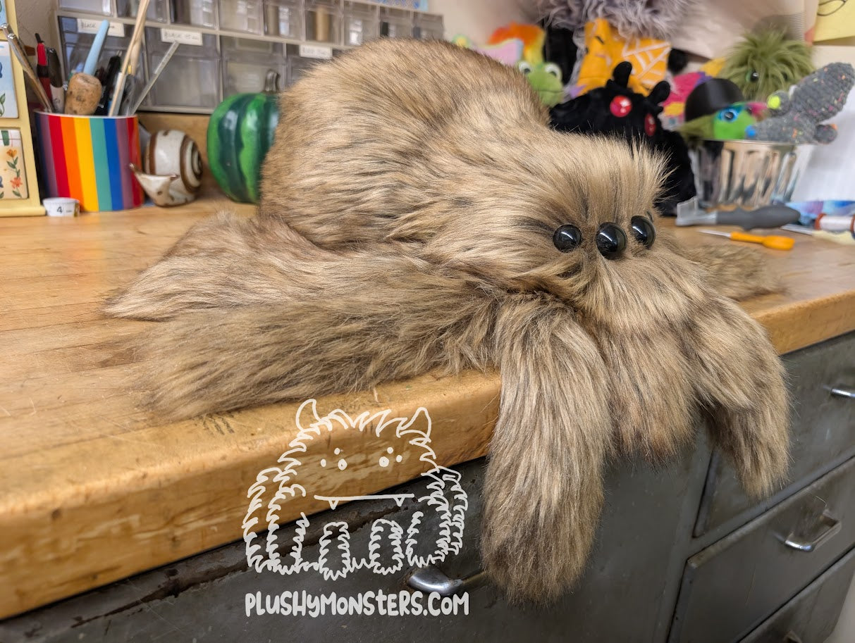 Teddy! With Oversized Eyes! - Weighted Lil' Guy