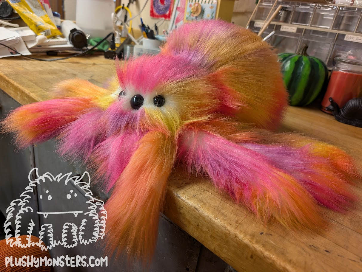 Lil' Flora! With Oversized Eyes! - Weighted Lil' Guy