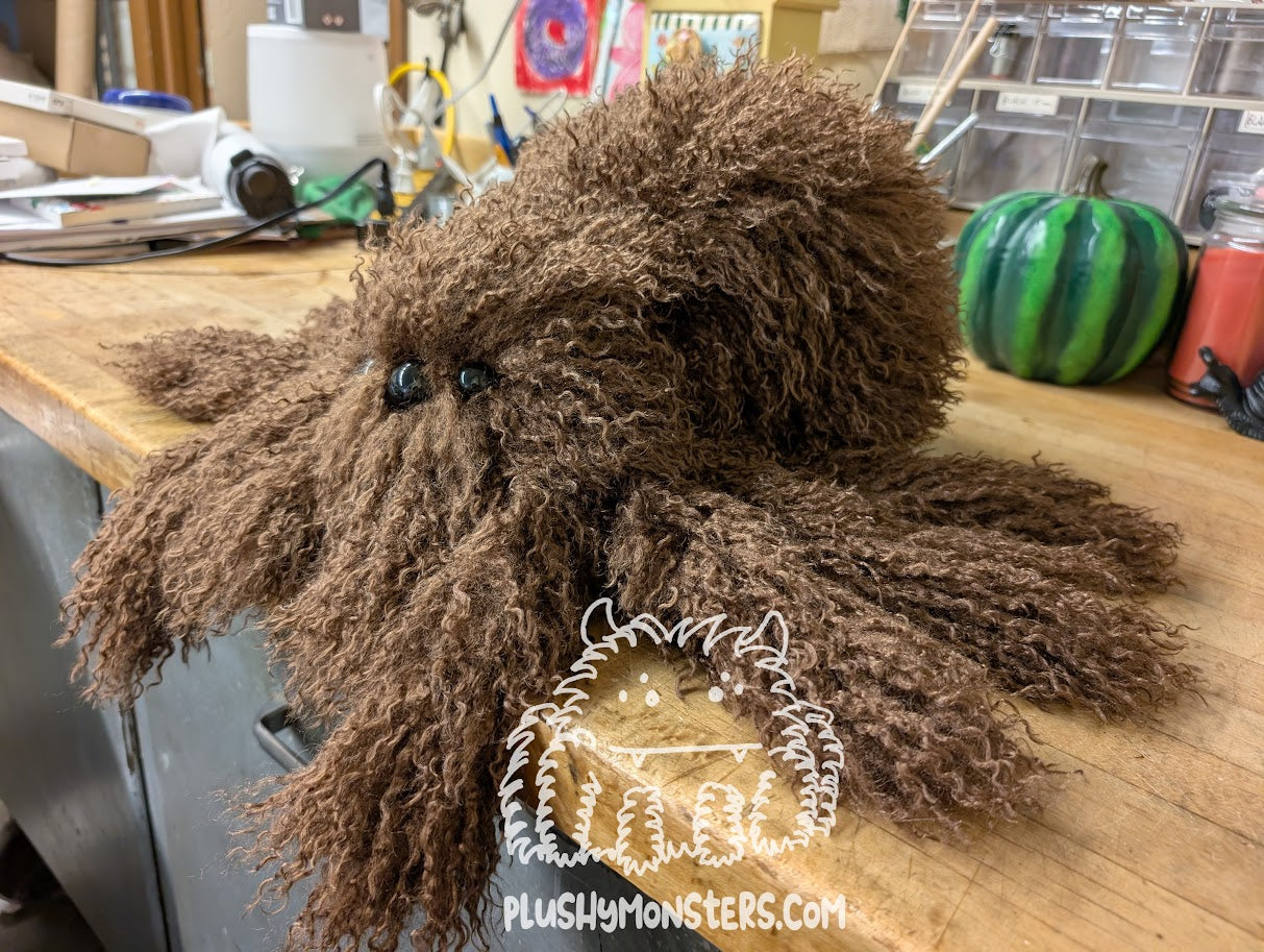 Lil' Duffy ! With Oversized Eyes! - Weighted Lil' Guy